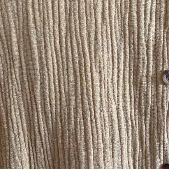 Women's Gauze Button Down Shirt | Size: Large - Picture 3 of 5